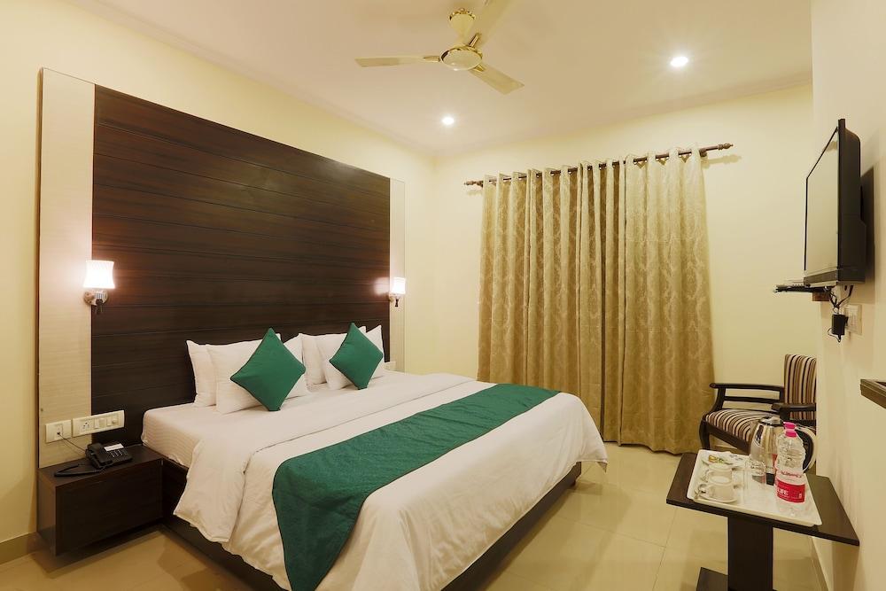 Hotel Chanakya Inn New Delhi Ngoại thất bức ảnh