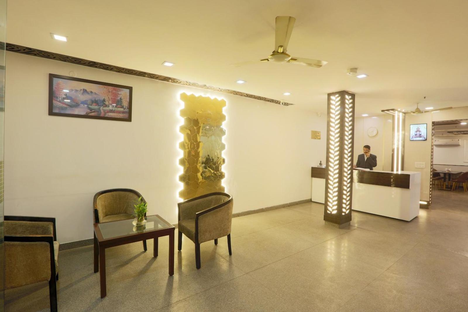 Hotel Chanakya Inn New Delhi Ngoại thất bức ảnh