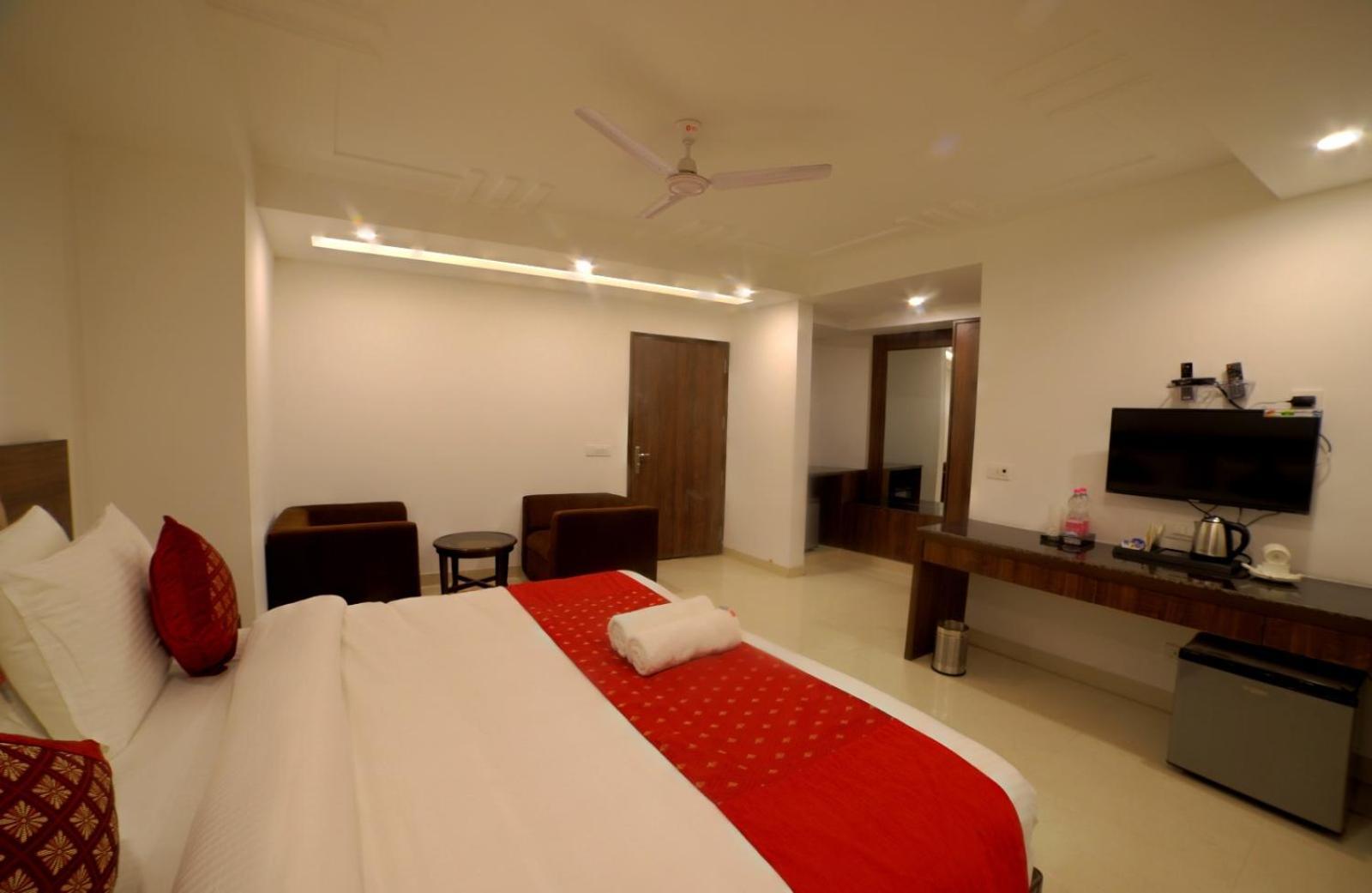 Hotel Chanakya Inn New Delhi Ngoại thất bức ảnh