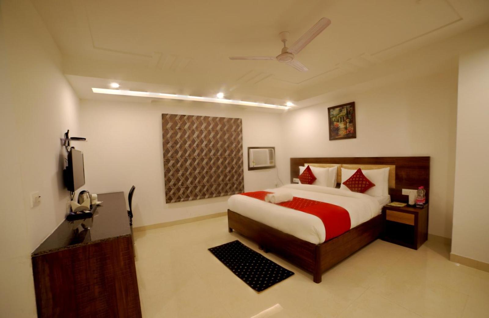 Hotel Chanakya Inn New Delhi Ngoại thất bức ảnh