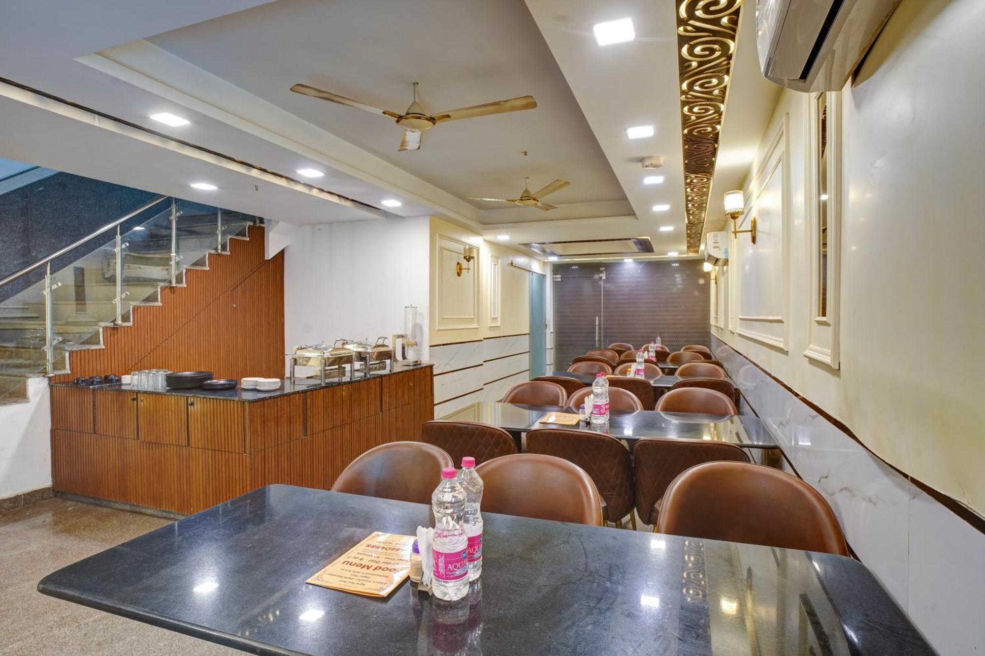 Hotel Chanakya Inn New Delhi Ngoại thất bức ảnh