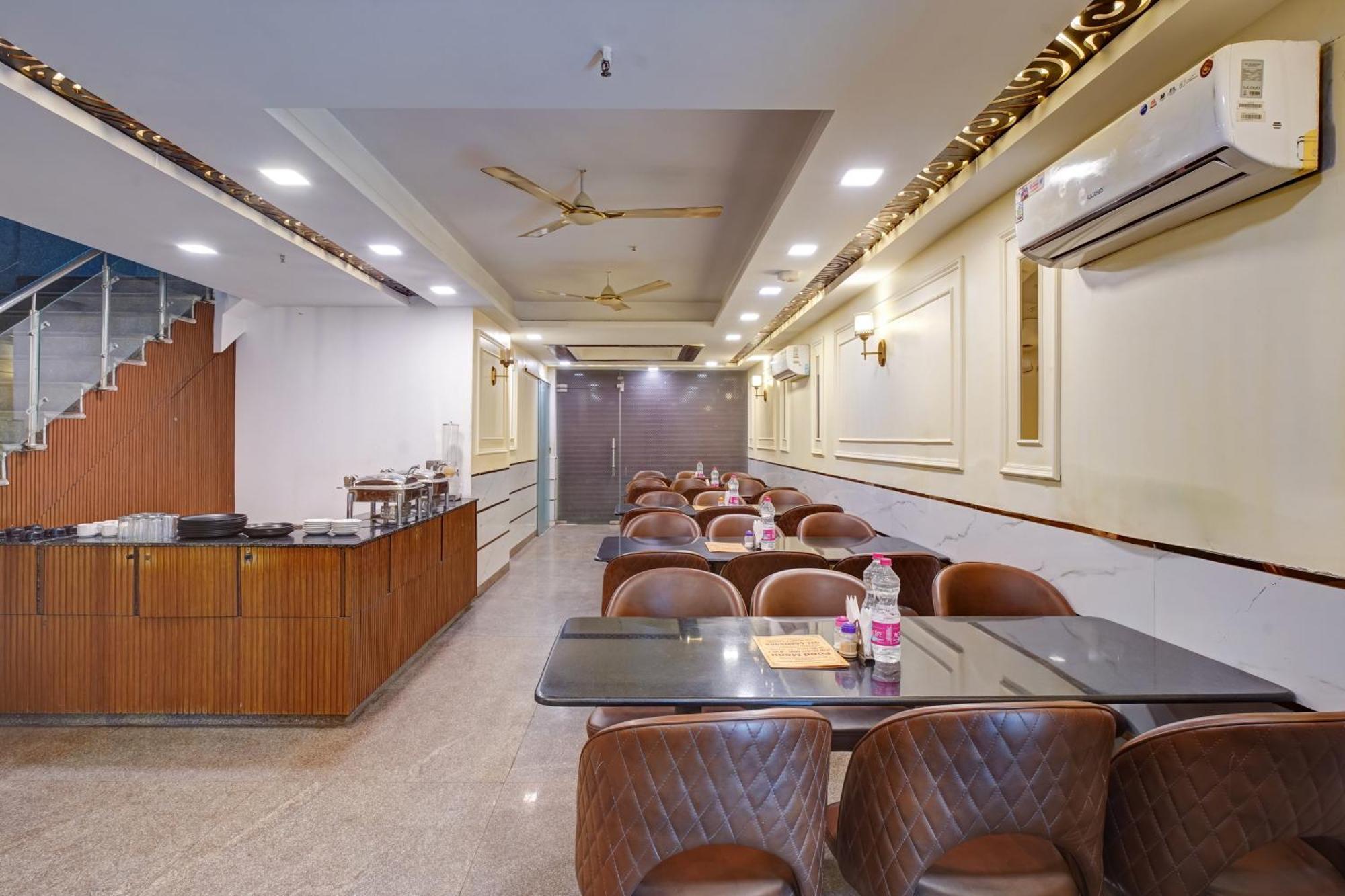 Hotel Chanakya Inn New Delhi Ngoại thất bức ảnh