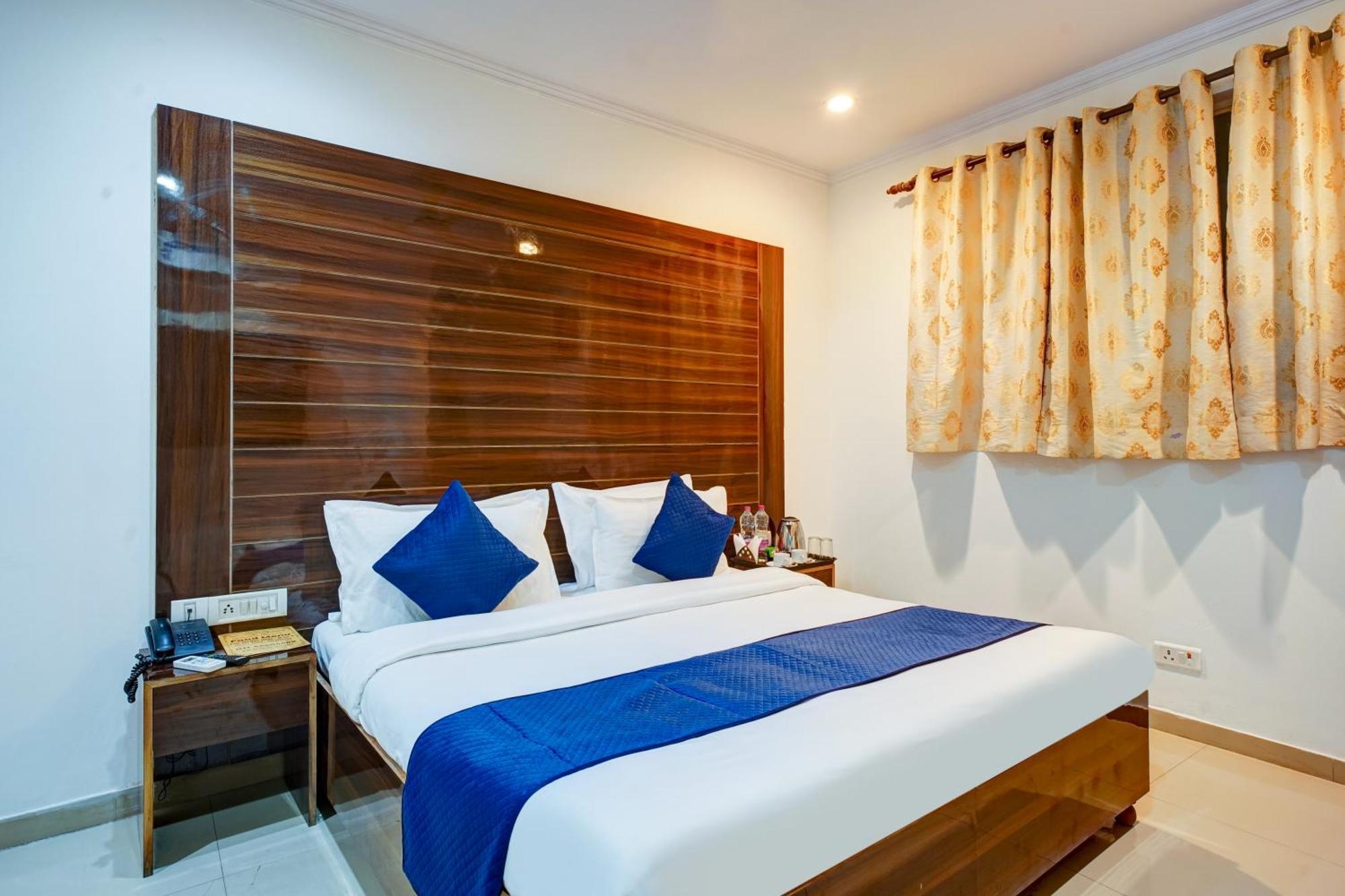 Hotel Chanakya Inn New Delhi Ngoại thất bức ảnh