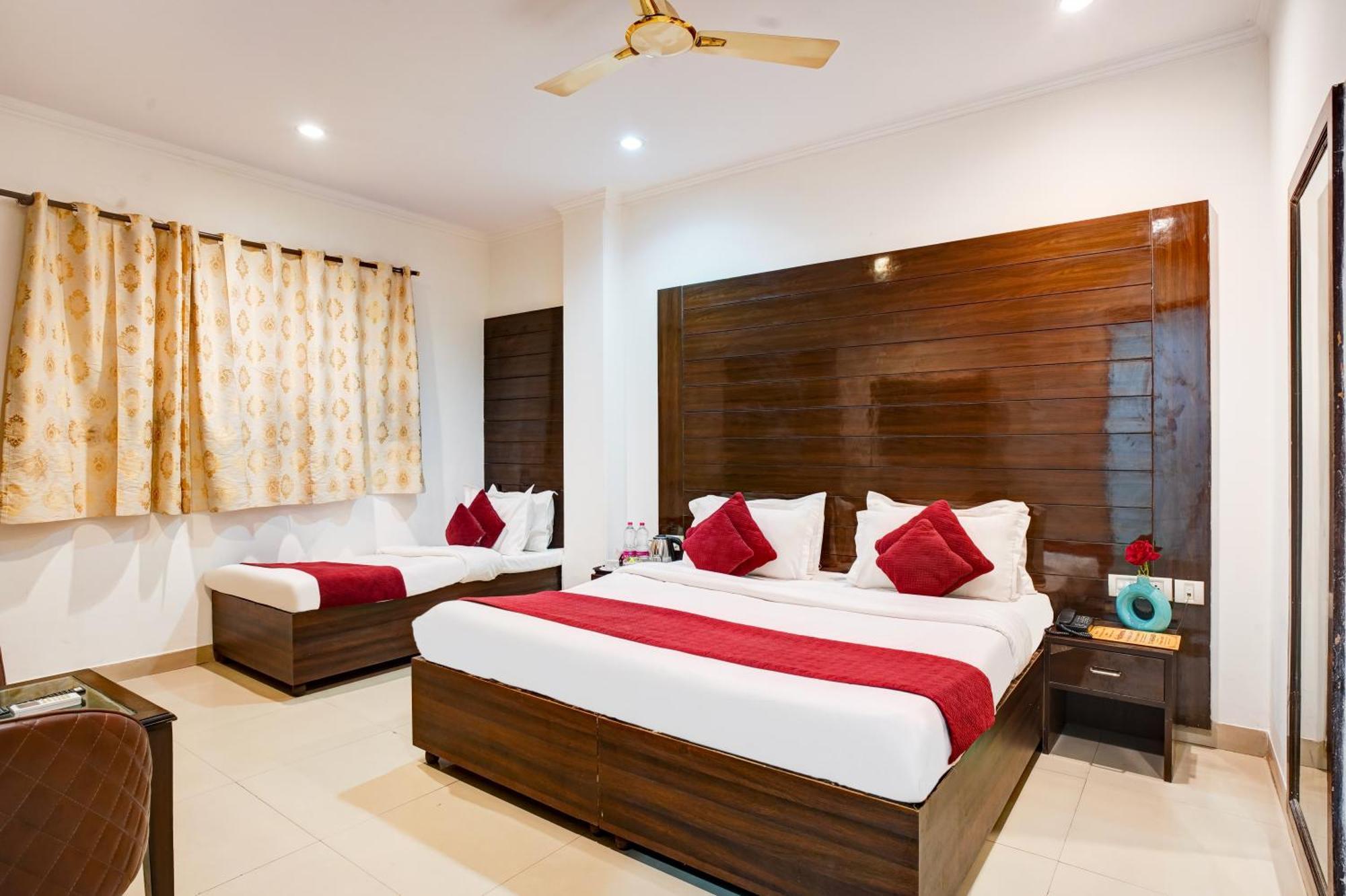 Hotel Chanakya Inn New Delhi Ngoại thất bức ảnh