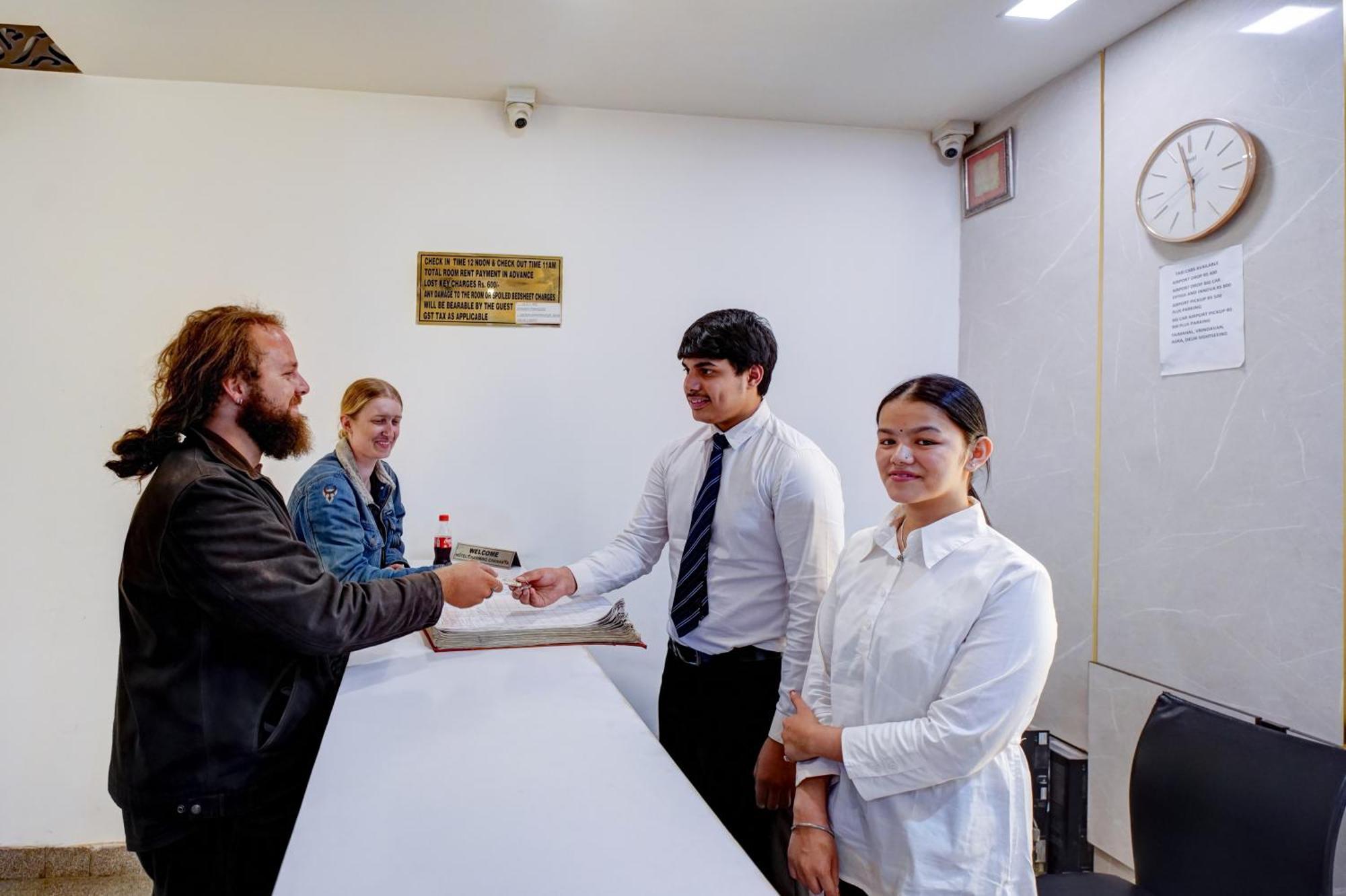 Hotel Chanakya Inn New Delhi Ngoại thất bức ảnh
