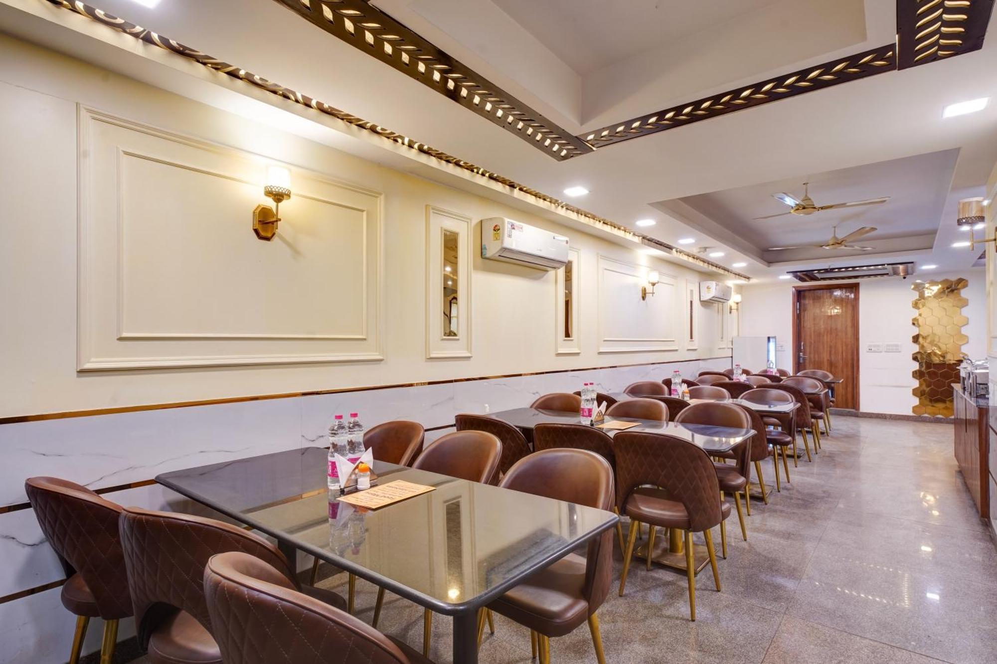 Hotel Chanakya Inn New Delhi Ngoại thất bức ảnh