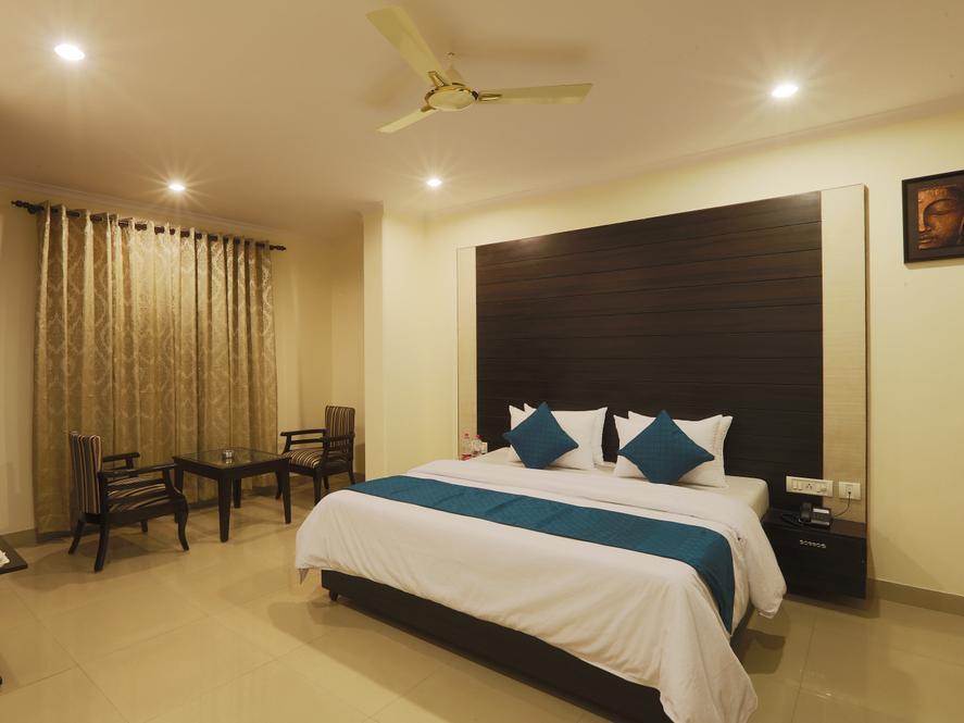 Hotel Chanakya Inn New Delhi Ngoại thất bức ảnh