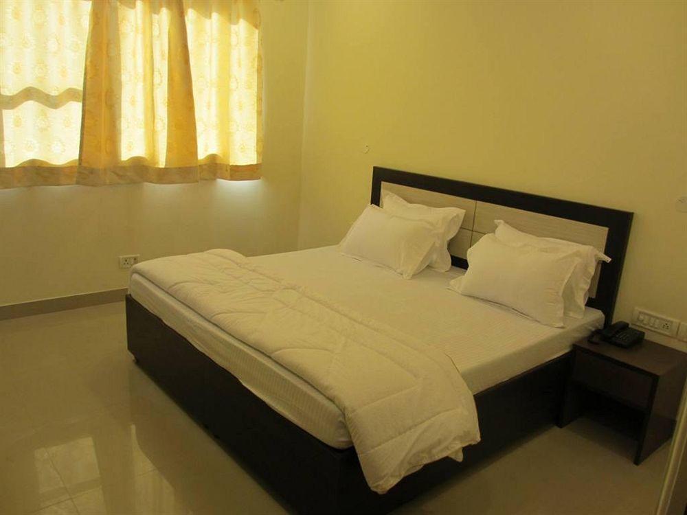 Hotel Chanakya Inn New Delhi Ngoại thất bức ảnh